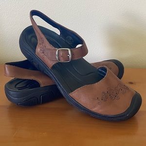 Leather Whimsical Swirly Mary Janes